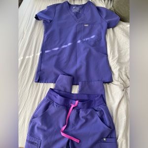 FIGS purple top and bottom set. Small petite!